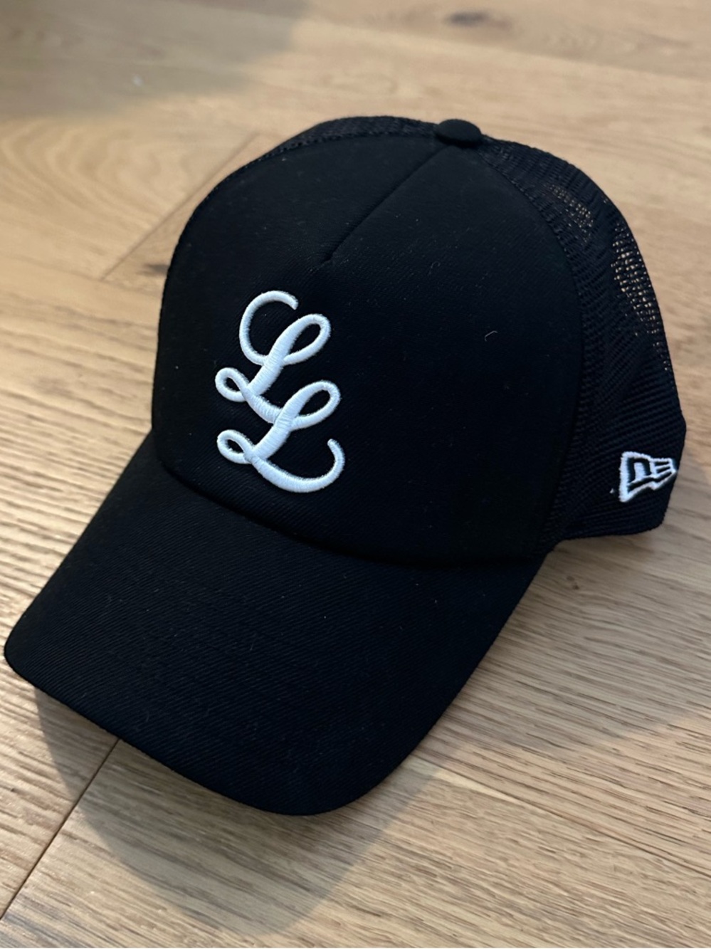 Legends league trucker hat SnapBack 9forty new era black kith aime